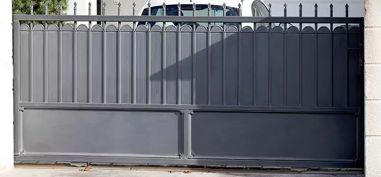 Metal Driveway Gate Installation Sainte-Catherine