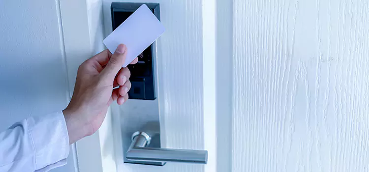 Why Choose Us for Your Keycard Lock Installation in Sainte-Catherine, QC?
